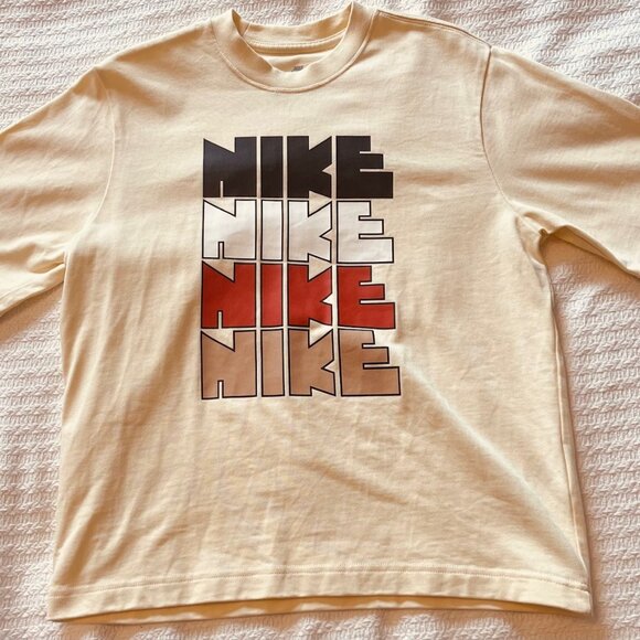 Nike Sportswear T shirt Loose Fit Women's XS - Picture 1 of 3